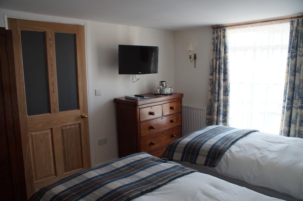 The Horse & Cart Hotel Peasmarsh Bagian luar foto