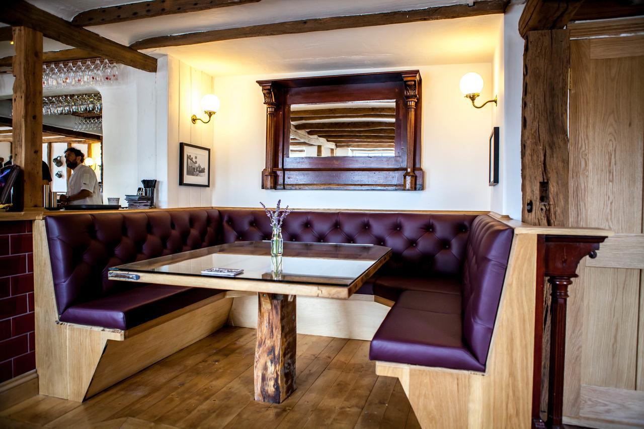 The Horse & Cart Hotel Peasmarsh Bagian luar foto