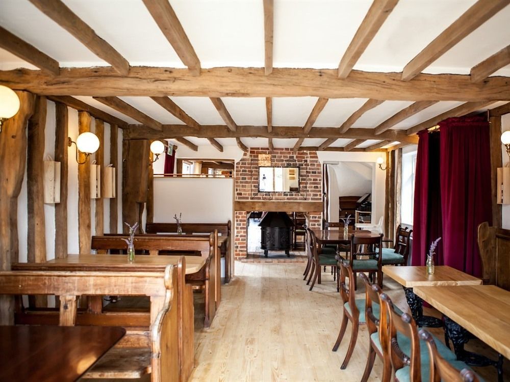 The Horse & Cart Hotel Peasmarsh Bagian luar foto